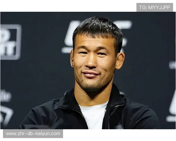 UFC选手怒吼：我要冠军——战斗的呐喊，胜利的誓言