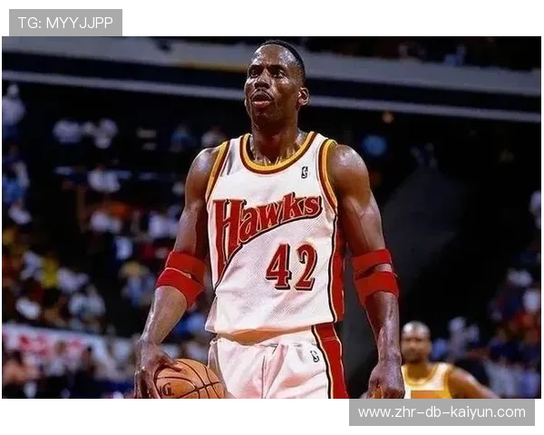 NBA球星带队友吃火锅辣哭：体育明星的真实情谊与火锅魔力