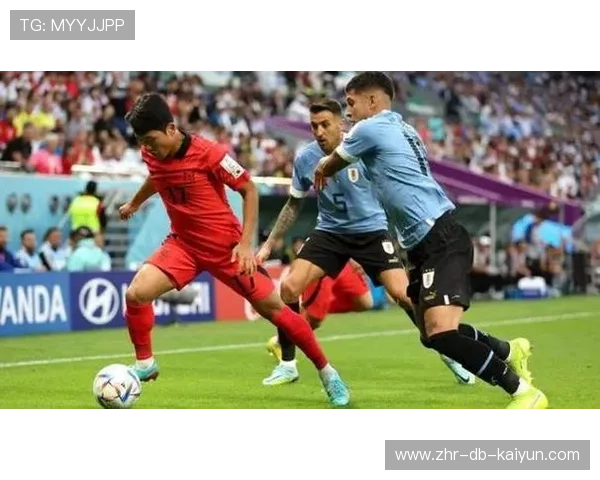 俄罗斯篮球赛事激烈对抗，球迷热情高涨，俄罗斯篮球联赛水平